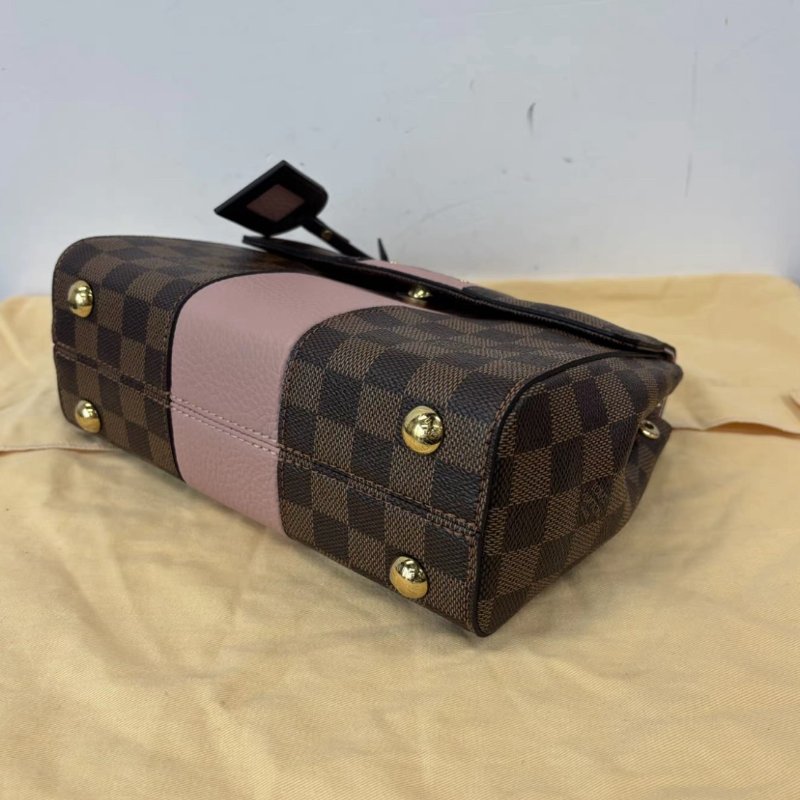 LV 粉色棋盤格郵差斜背包23*17*10 98新配件:塵袋購證-2