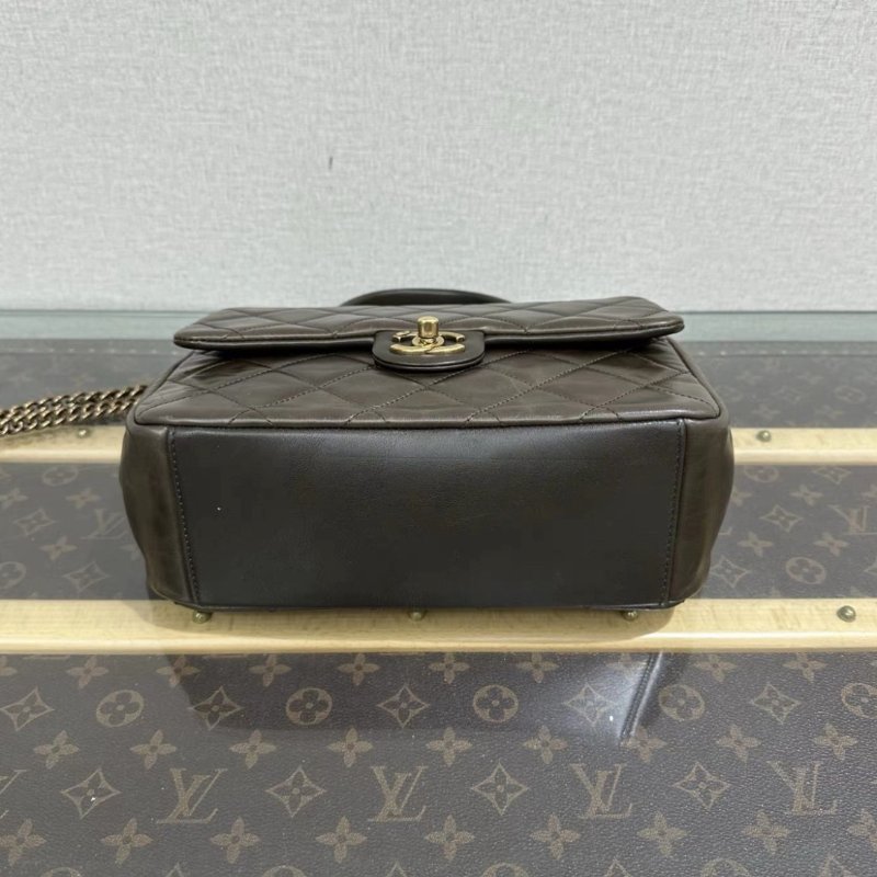 CHANEL 橄欖綠金扣手提斜背包24*19*9 98新配件塵袋-3