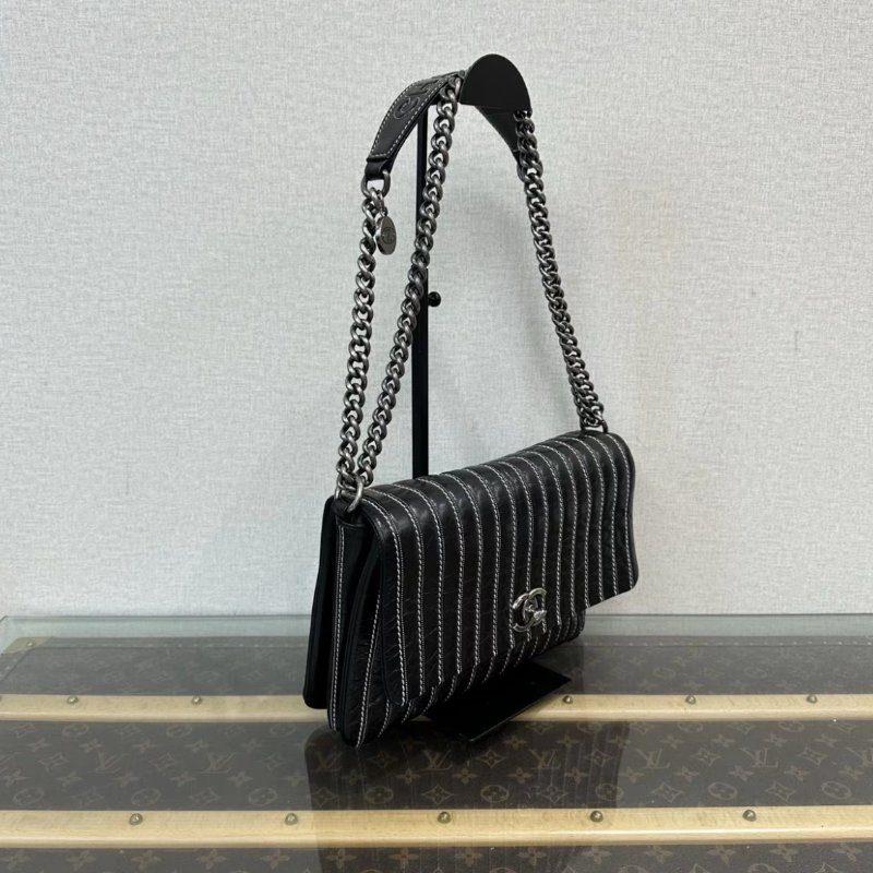 CHANEL 黑銀白線手提肩背包28*19*3 98新配件塵袋-1