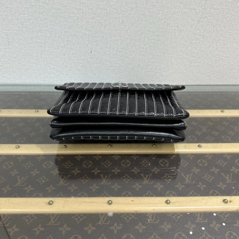 CHANEL 黑銀白線手提肩背包28*19*3 98新配件塵袋-3