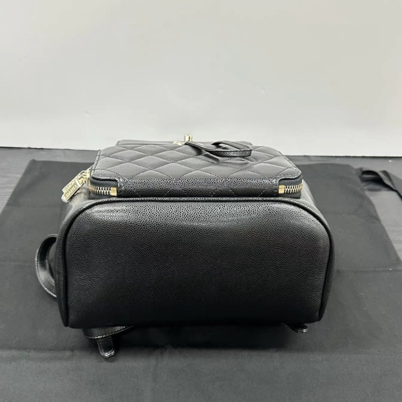 CHANEL  Affinity25B黑金牛皮顆粒壓花大號後背包 24*25*17 全新配件:盒子塵袋-3