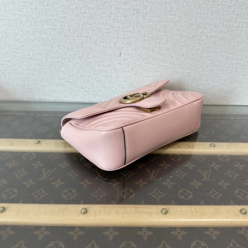 GUCCI 櫻花粉金扣 Marmont馬蒙22肩背斜背鏈條包 22*13*6 98新-2