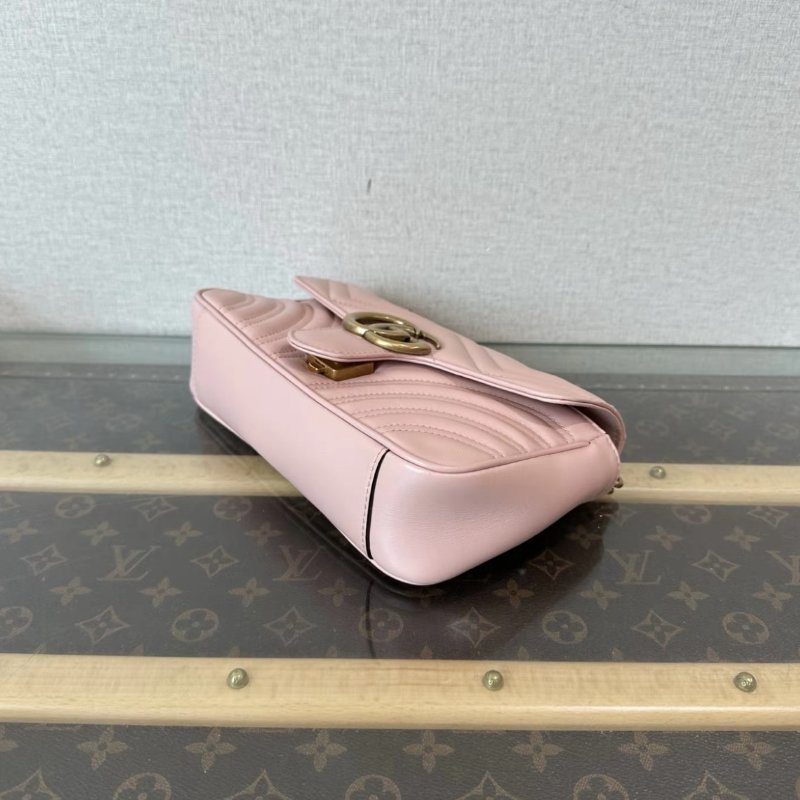 GUCCI 櫻花粉金扣 Marmont馬蒙22肩背斜背鏈條包 22*13*6 98新-4