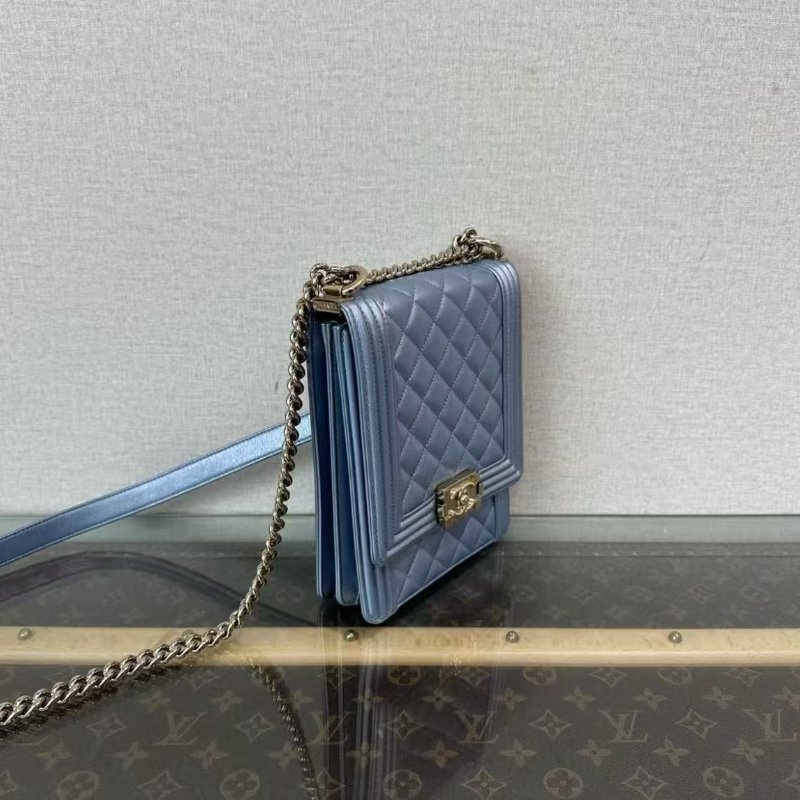 CHANEL珠光金扣leboy肩背斜背鏈條包 16*19*5 98新配件塵袋-1