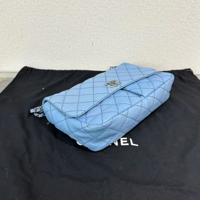 CHANEL 藍銀外縫隙季節款肩背斜背鏈條包 30*18*7 98新 配件塵袋保卡-3