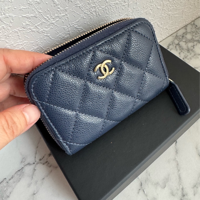 Chanel 深藍荔枝紋ㄇ拉零錢包-17