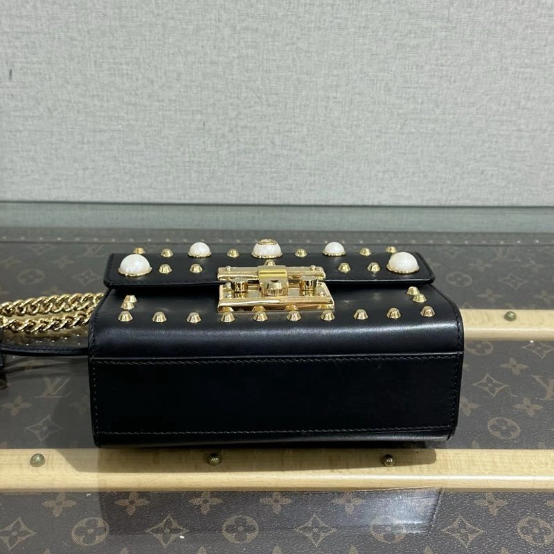 Gucci Padlock黑金珍珠卯釘肩背斜背鏈條包 20*12.5*8 98新-4