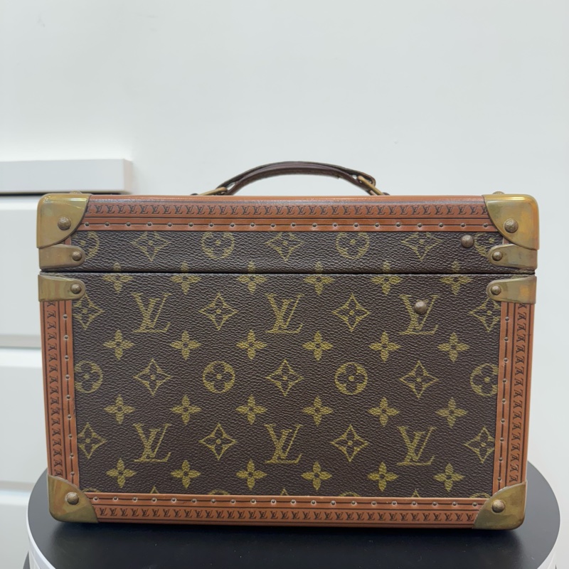 Louis Vuitton 古董硬殼手提化妝箱-6