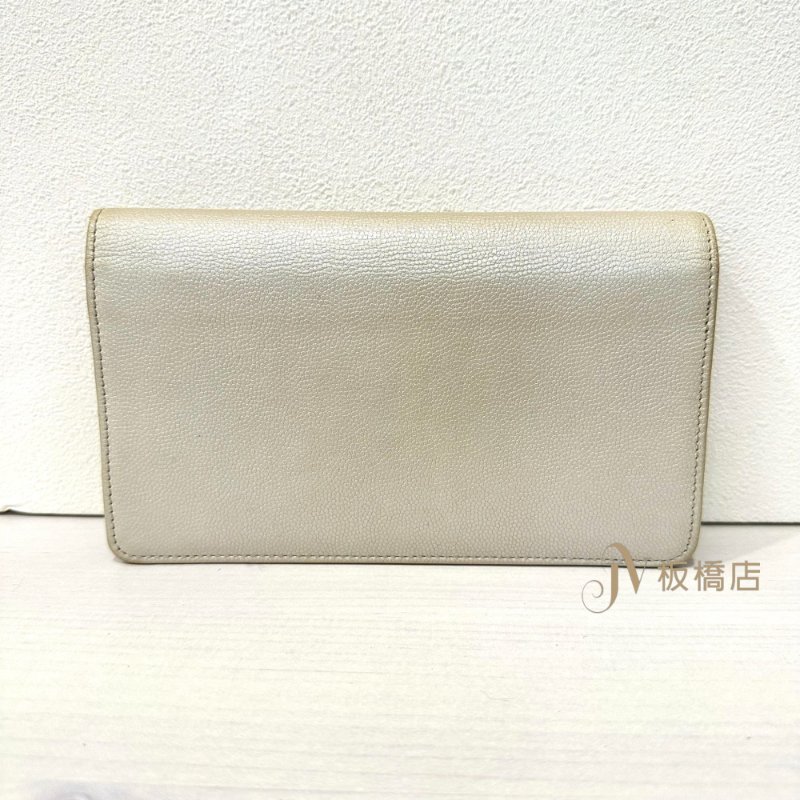 CHANEL 銀灰色牛皮銀釦對開長夾-3