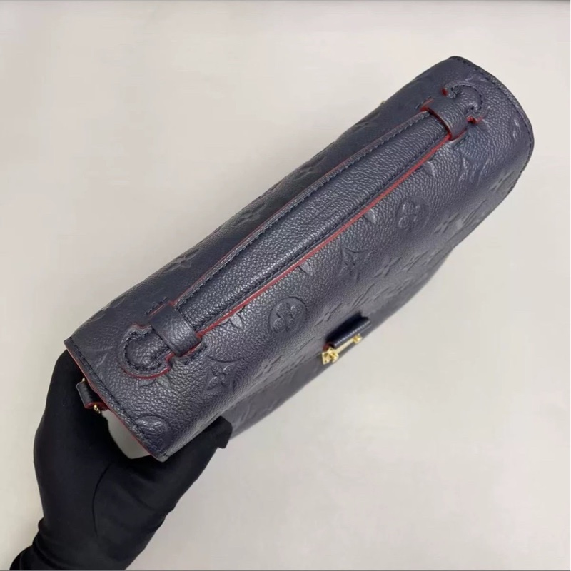 🈶購證🤩Lv深藍純皮壓紋金扣郵差包手提斜挎包-13