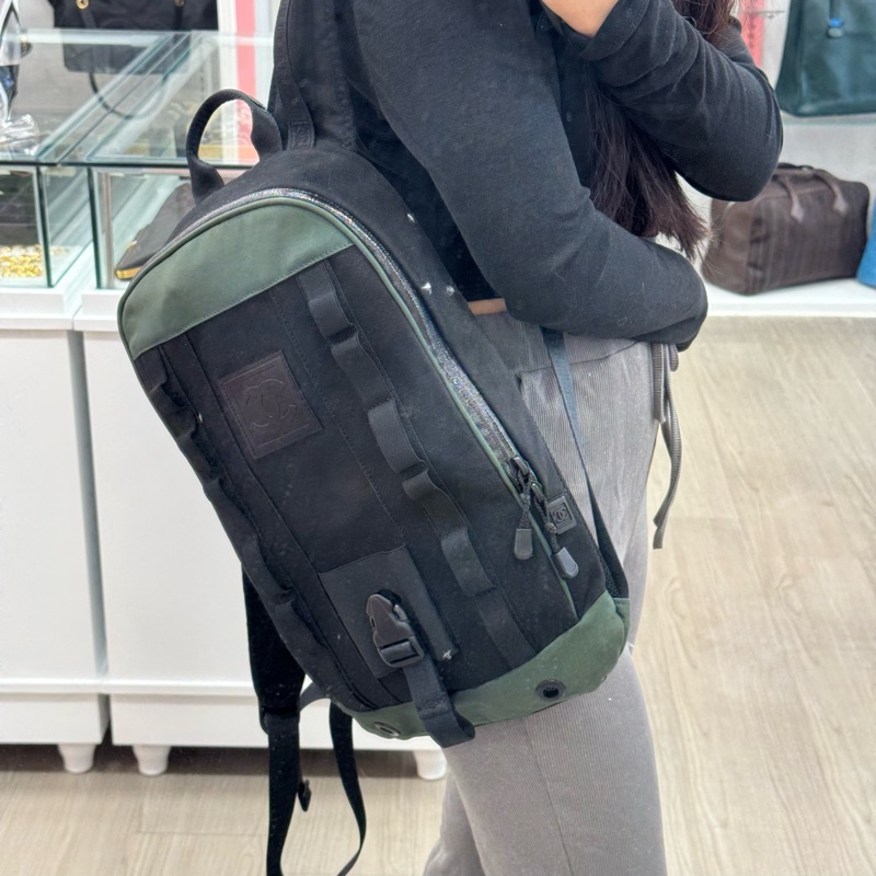 Chanel 軍綠色 運動雙肩後背包-2