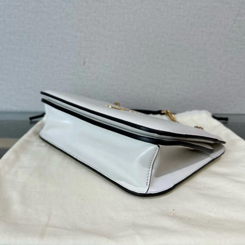 FENDI 金扣手提肩背風琴包 25.5*18*7 98新 配件塵袋-4