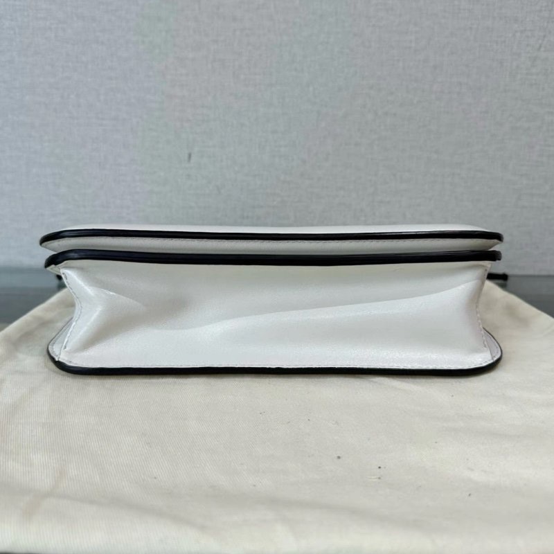 FENDI 金扣手提肩背風琴包 25.5*18*7 98新 配件塵袋-5