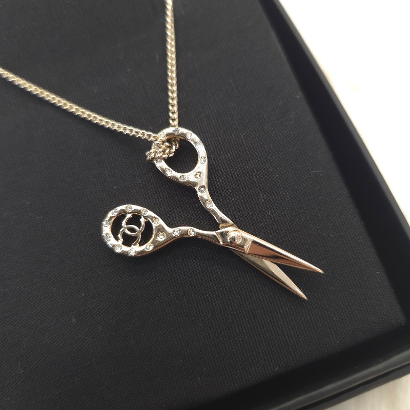 Chanel 剪刀鑲鑽造型 項鍊 頸鍊-1