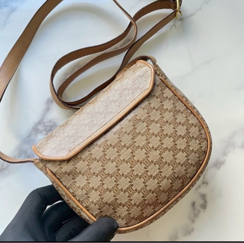 🏷️ Celine 凱旋門斜背包-21