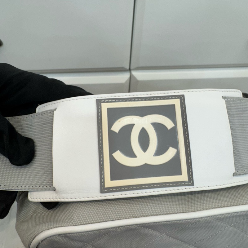 Chanel 方牌運動包-13