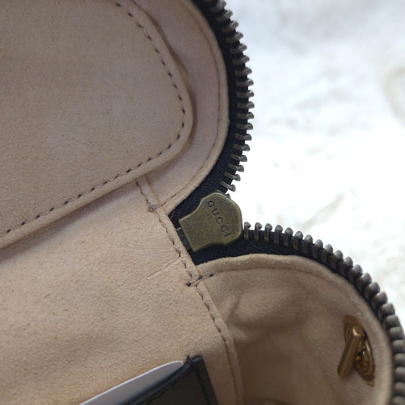 Gucci Marmot 山形紋金鍊化妝包 復古金-6