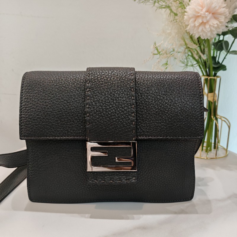 Fendi Baguette-5