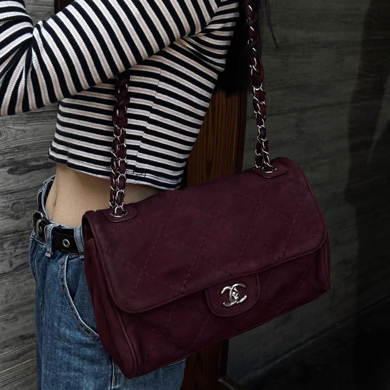✨4萬5帶走✨香奈兒機場包✨Chanel 香奈兒 勃艮第酒紅麂皮 機場包｜麻花鏈肩背/斜背 🈶標 近新 含盒袋-2