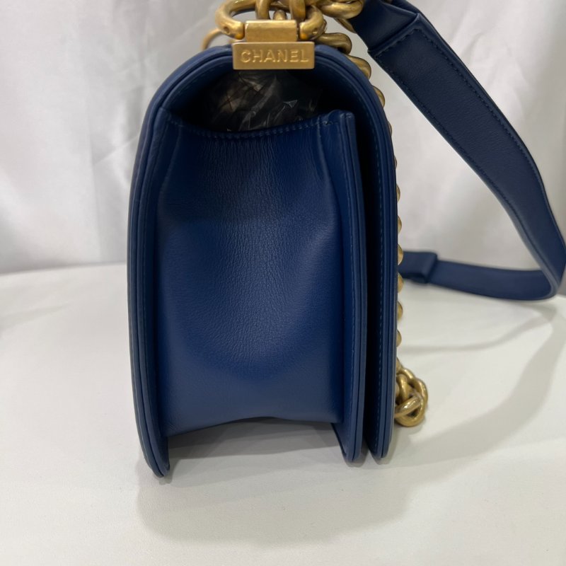 CHANEL 25開 藍山型紋金扣BOY25-2