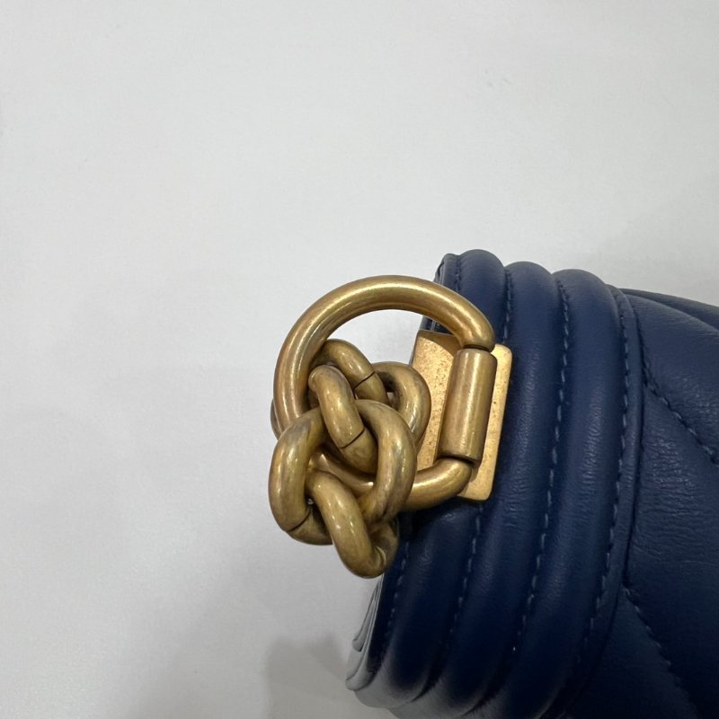 CHANEL 25開 藍山型紋金扣BOY25-6