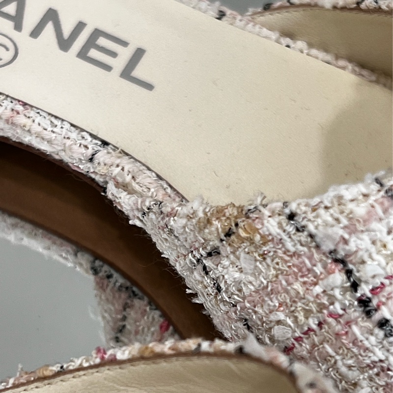 CHANEL 白粉毛尼山茶花拖鞋-6