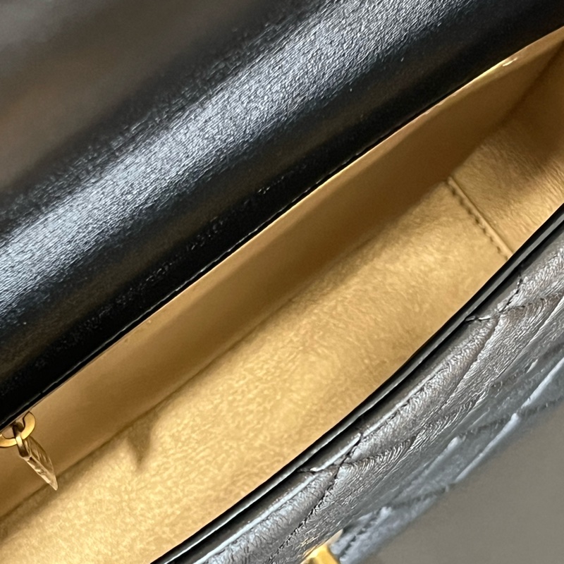 CHANEL 經典小羊皮 Flap Bag 金鍊黑包-8