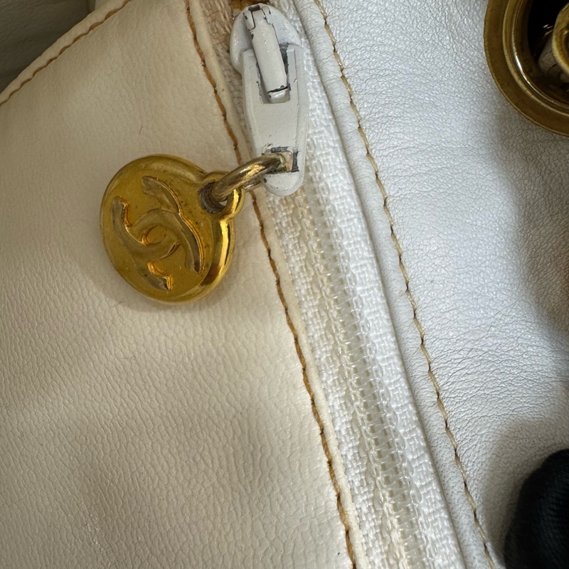 CHANEL 復古絲巾圖騰托特包-18