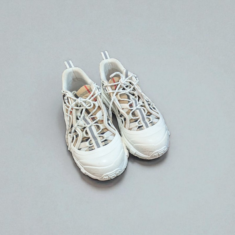 莉亞精品♡Burberry 經典白老爹鞋41-0