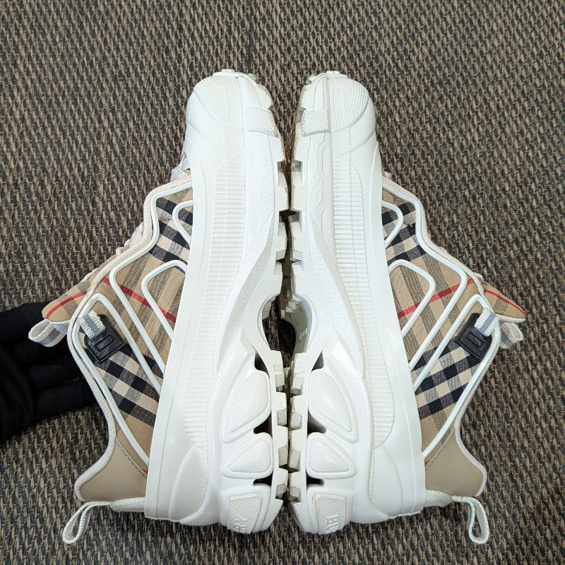 莉亞精品♡Burberry 經典白老爹鞋41-3