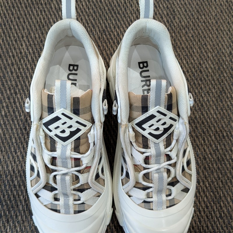 莉亞精品♡Burberry 經典白老爹鞋41-5