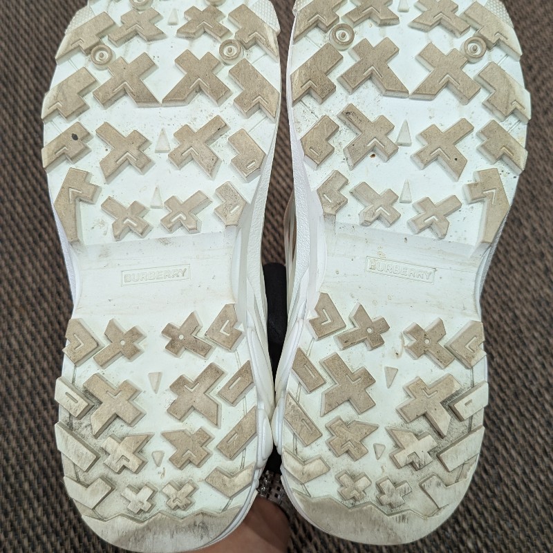 莉亞精品♡Burberry 經典白老爹鞋41-7