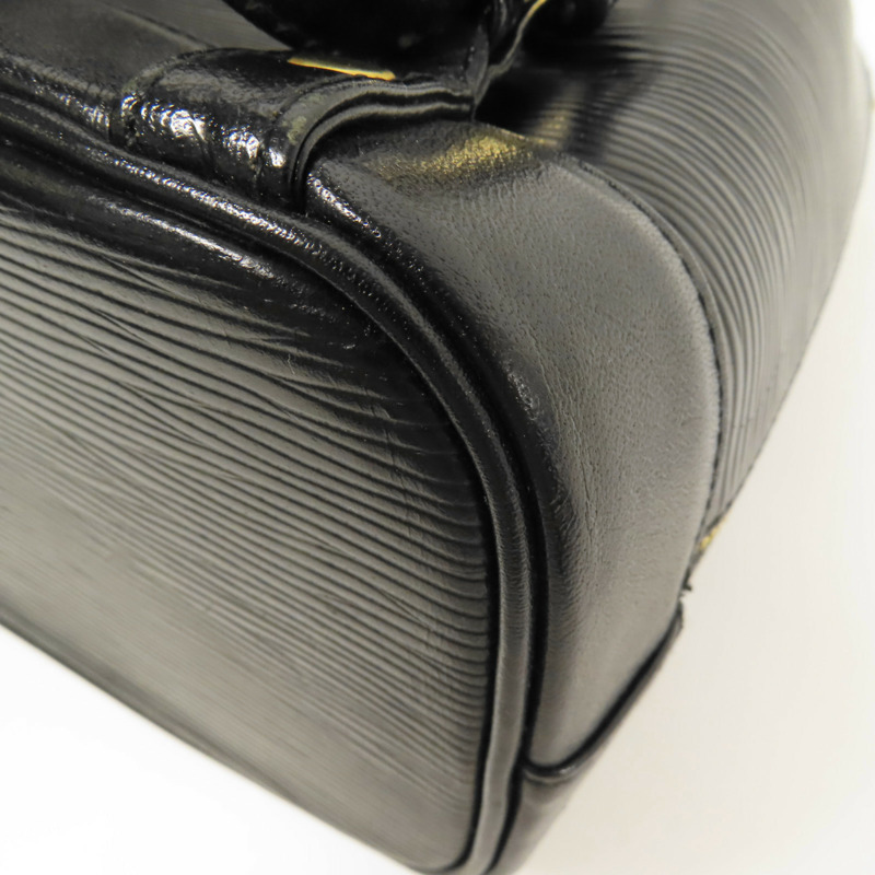 Valentino 牛皮皮革Vintage Backpack金扣背包-10