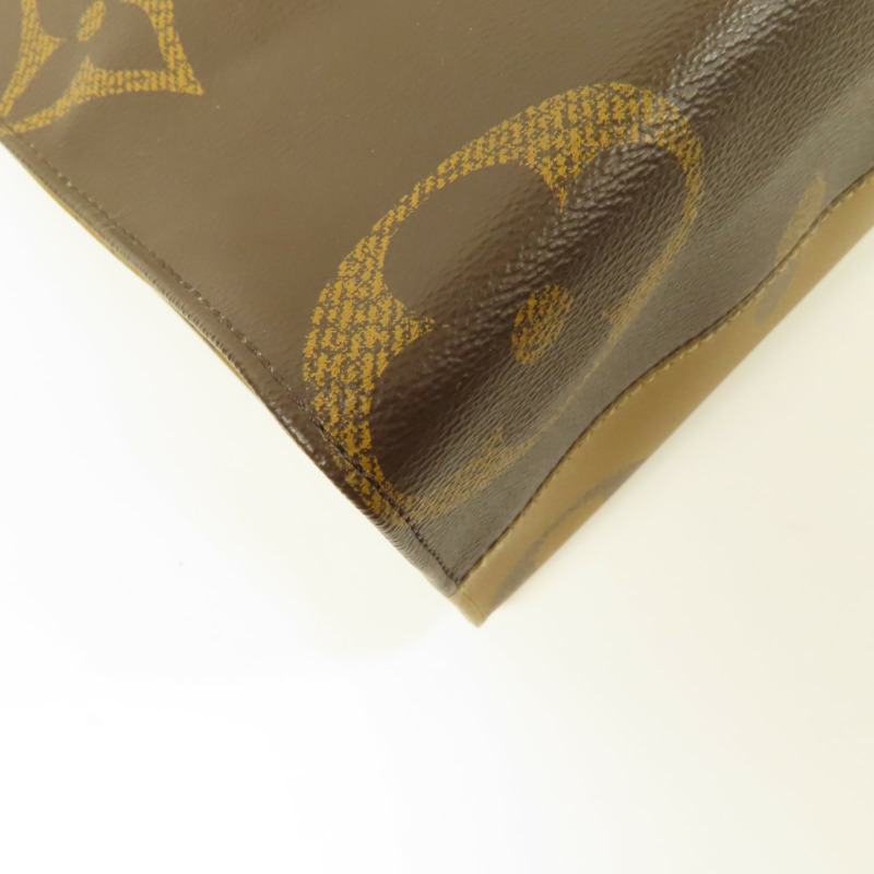 LOUIS VUITTON Monogram Giant On The Go MM金扣手挽肩背兩用袋-10