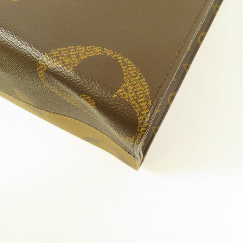 LOUIS VUITTON Monogram Giant On The Go MM金扣手挽肩背兩用袋-11