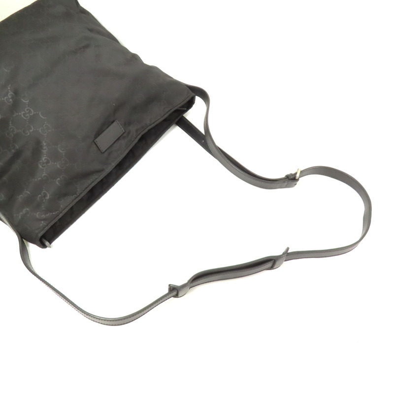 GUCCI 尼龍Shoulder Bag銀扣肩背袋-8