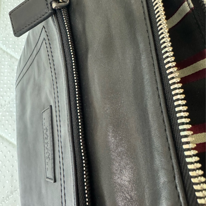 BALLY 6225263 TUSTON 壓印LOGO 經典織帶牛皮休閒斜背包.黑-12