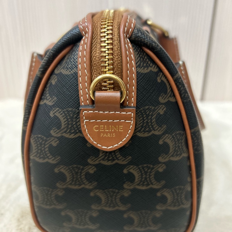 Celine 經典老花波士頓包 標誌印花及牛皮革CUIR TRIOMPHE小型波士頓手袋 黃褐色-7