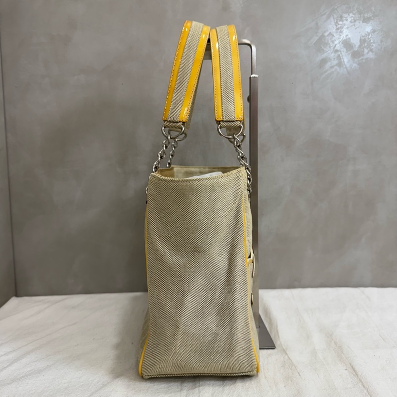 CHANEL No.5 Camellia 系列黃皮革山茶花帆布托特包-8