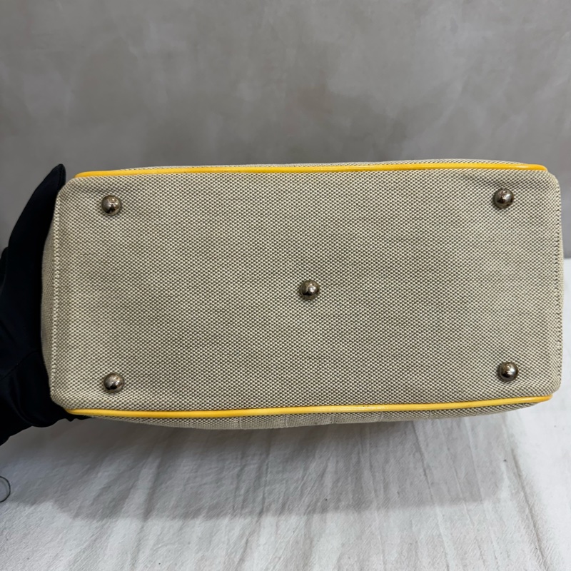 CHANEL No.5 Camellia 系列黃皮革山茶花帆布托特包-9