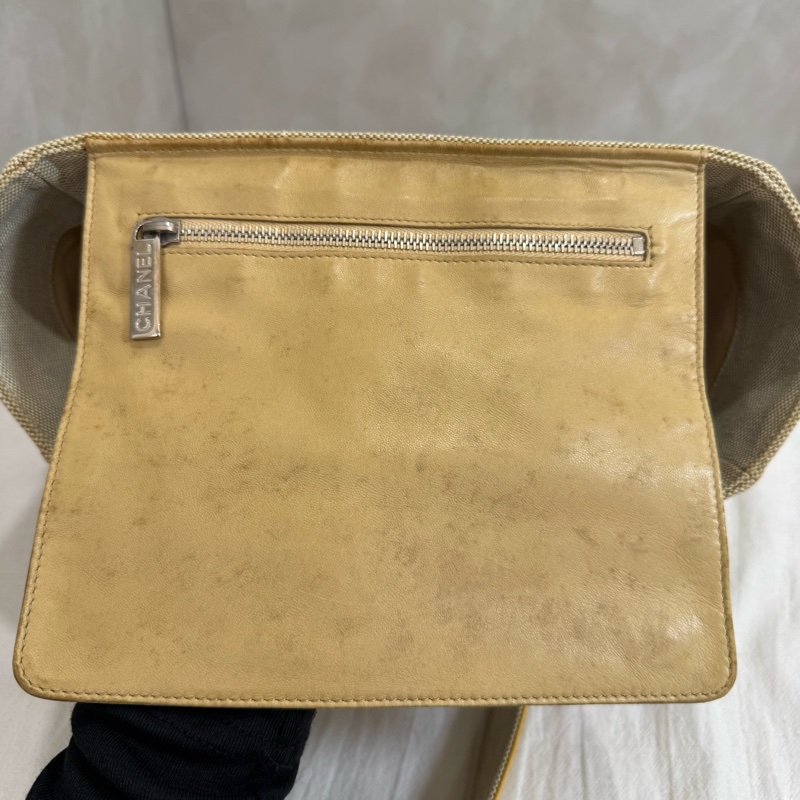 CHANEL No.5 Camellia 系列黃皮革山茶花帆布托特包-26