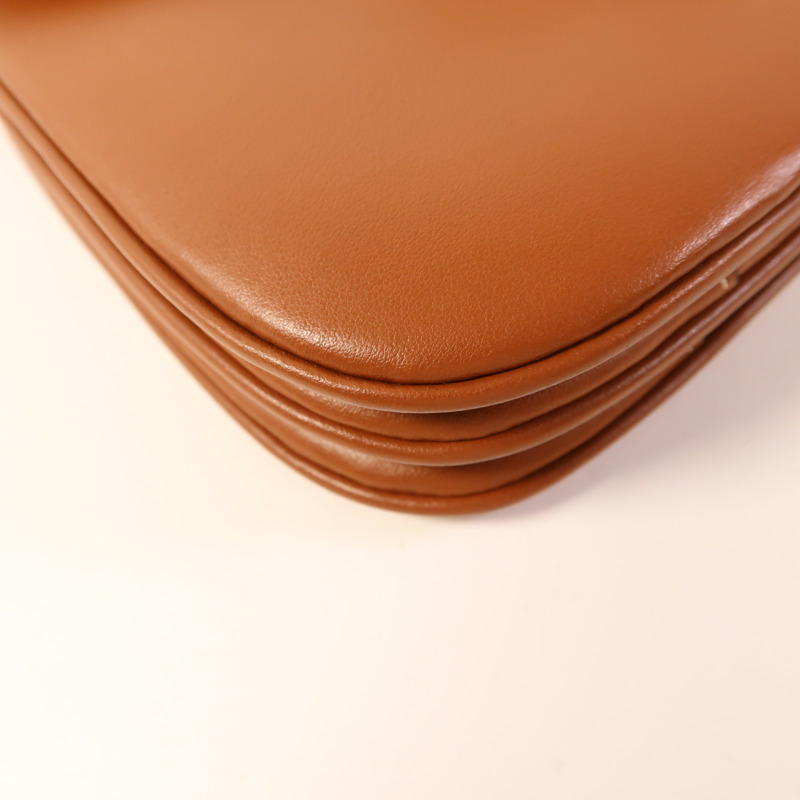 CELINE 牛皮皮革Shoulder Bag金扣肩背袋-11