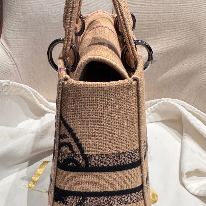 Dior迪奧 刺繡拉菲草編織黛妃包-1