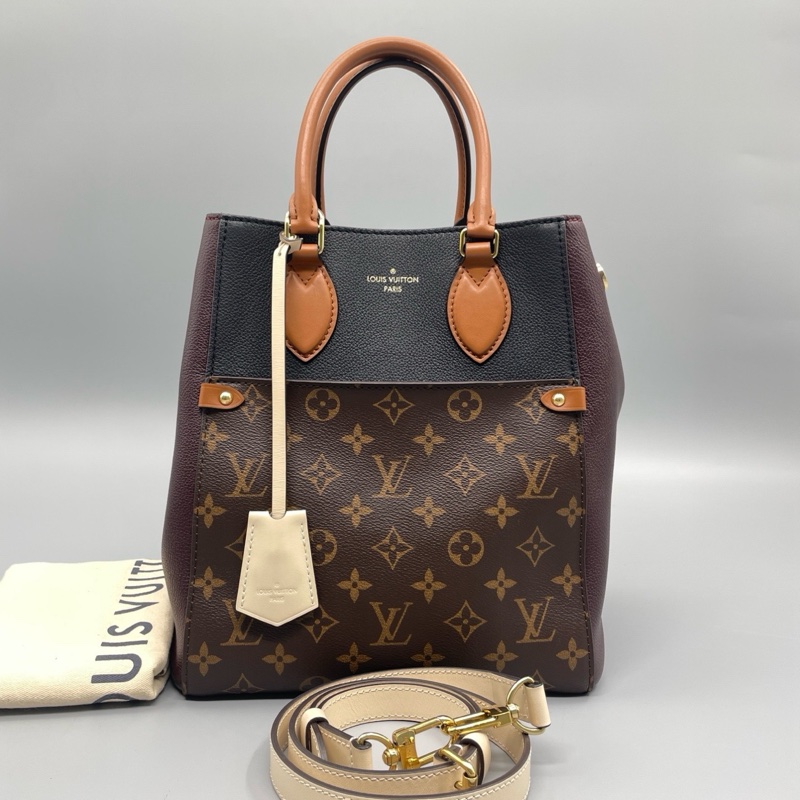 LV路易威登老花Fold托特手提肩背包了晶片款-0