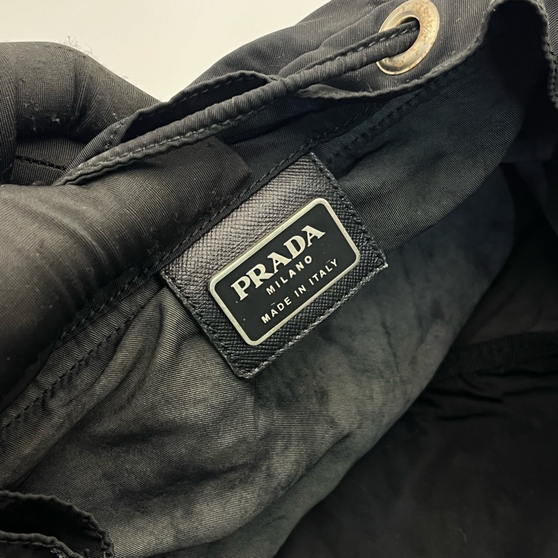 🏷️ Prada 後背包 中號-7