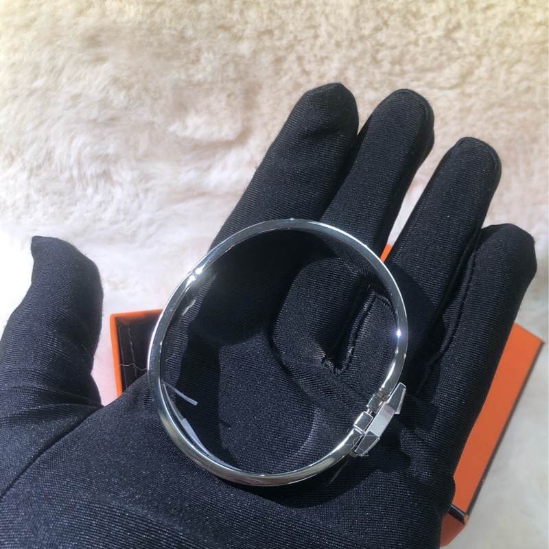 Hermes 愛馬仕藍色銀色Click H 手鈪 XB613-22