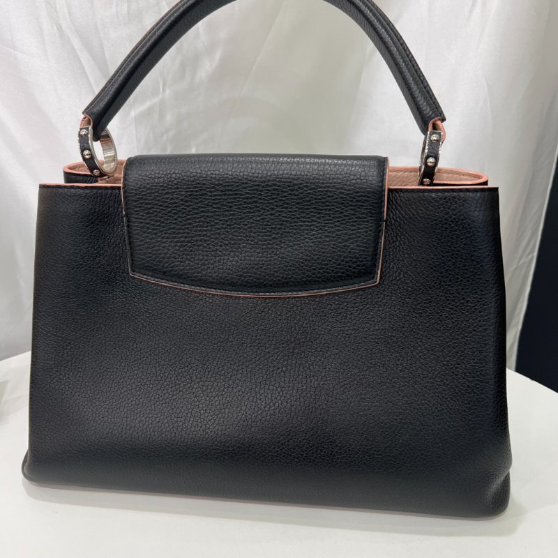 LV M24607 黑拚粉Capucines 大號-1