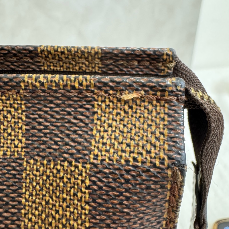 LV 棋盤格 手拿包-16