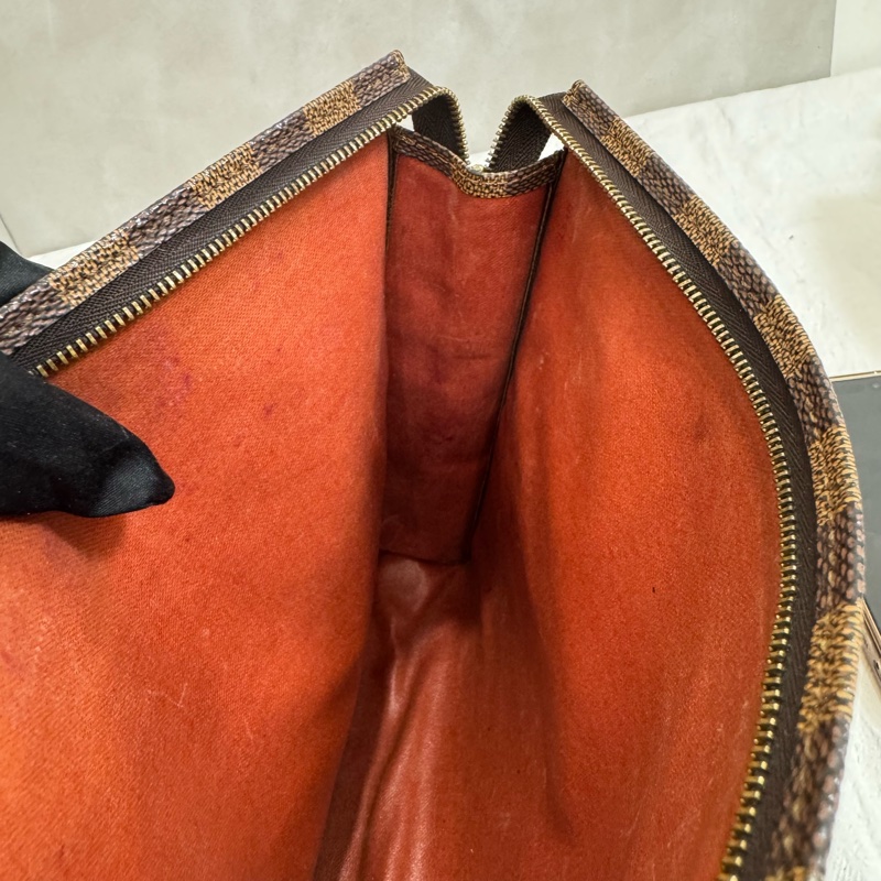 LV 棋盤格 手拿包-21