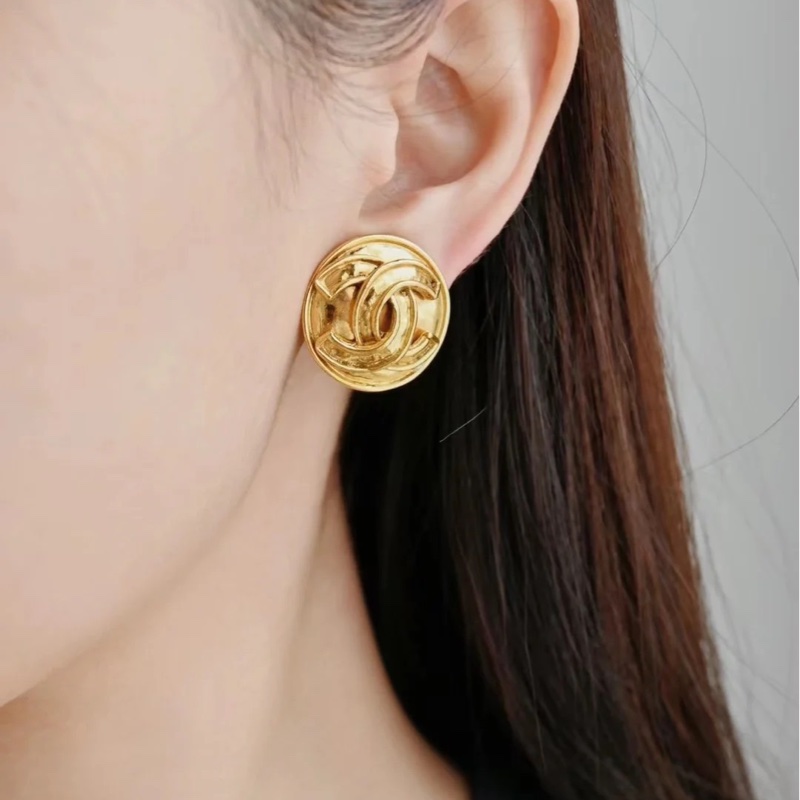 莉亞精品♡ Chanel圓金耳夾 二手美品-1
